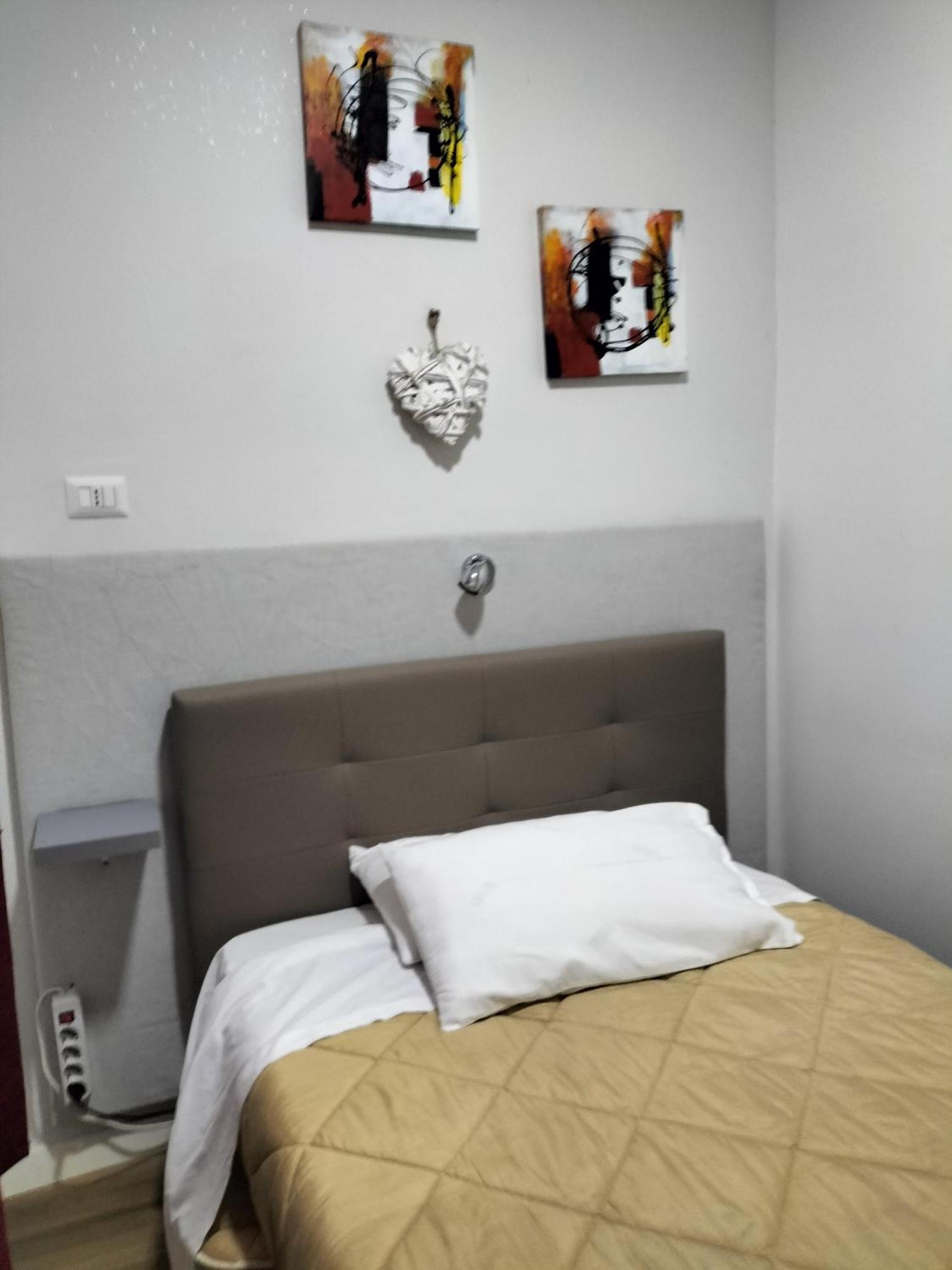 Casa Di Edo Panzió Brindisi Kültér fotó